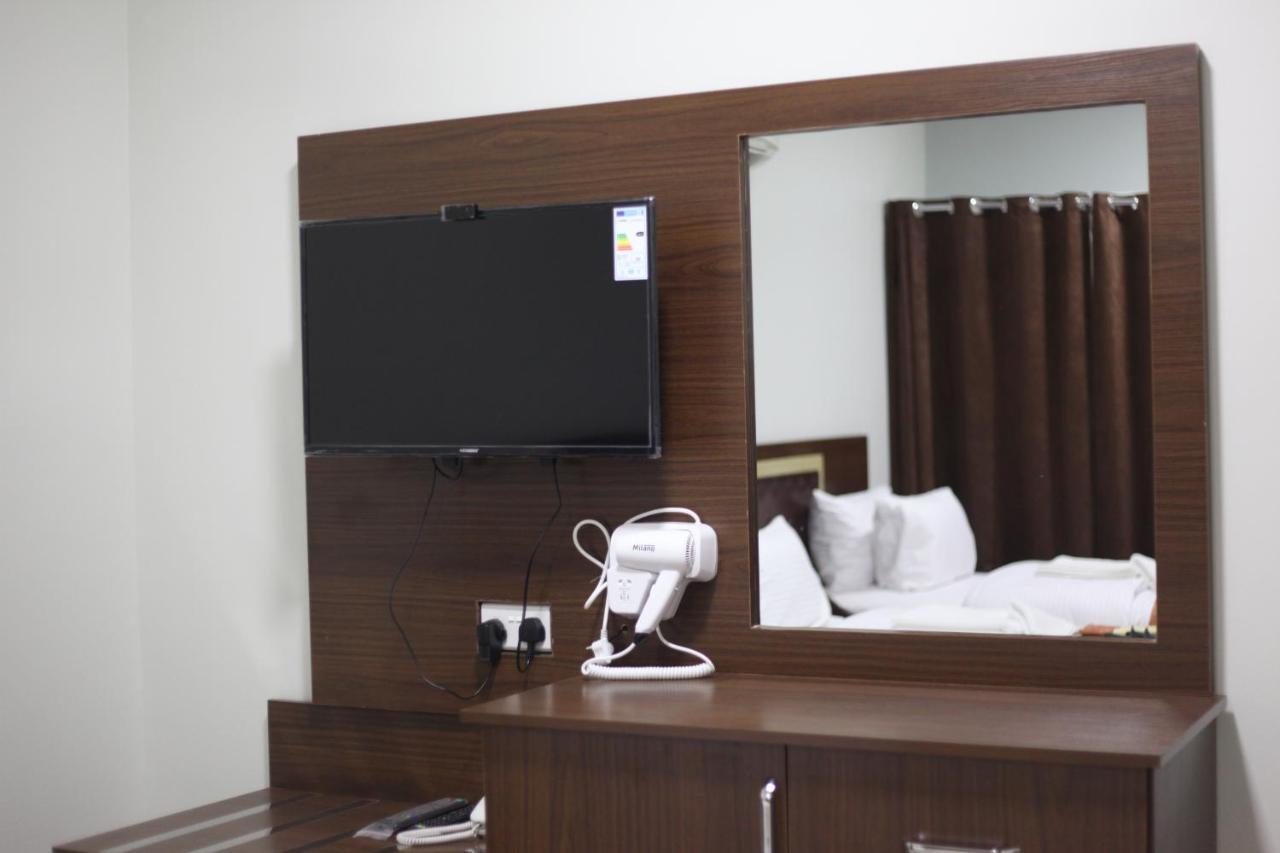 Almanzel Hotel Apartments Muscat Exterior photo